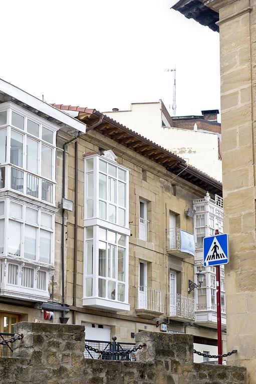 Apartamentos Turisticos Los Zapatos Morados Haro Dış mekan fotoğraf