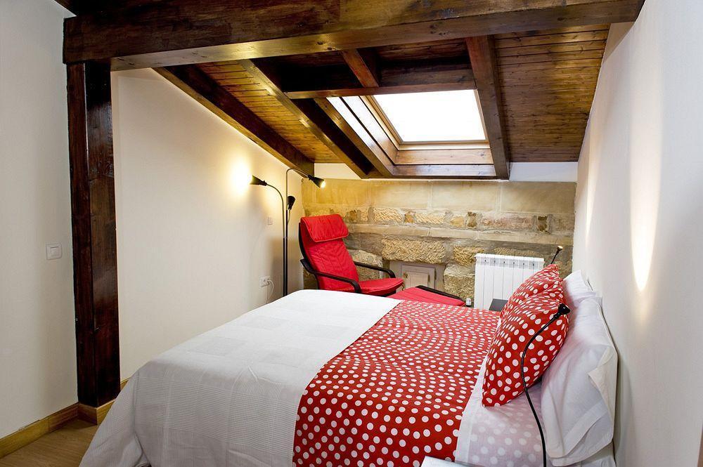 Apartamentos Turisticos Los Zapatos Morados Haro Dış mekan fotoğraf